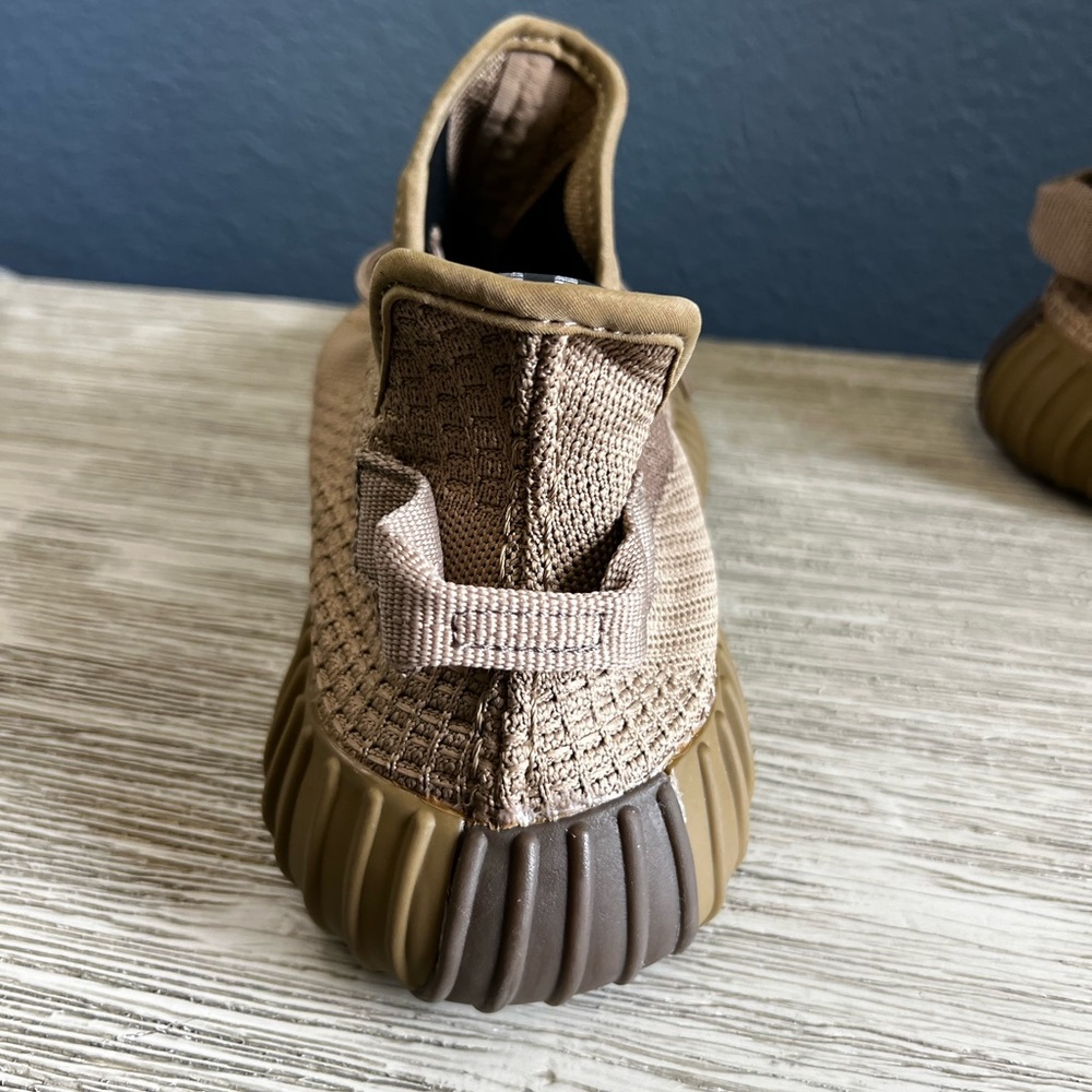 🆕 adidas Yeezy Boost 350 Men's Earth Sneakers - Picture 4 of 15